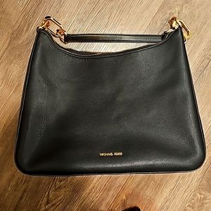 Micheal kors hand bag